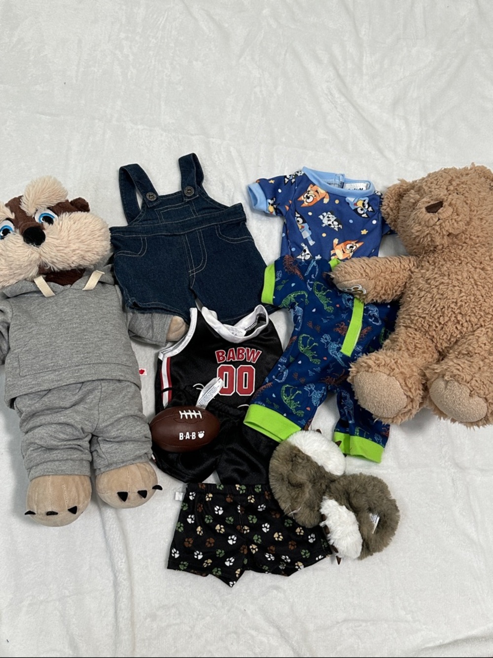 ❤️ Bundle of 8 Build-A-Bear/ 2 Bears & Accessories (Great Wolf Lodge)